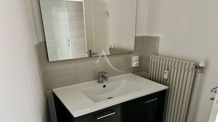 Ma-Cabane - Location Appartement CHAMALIERES, 47 m²