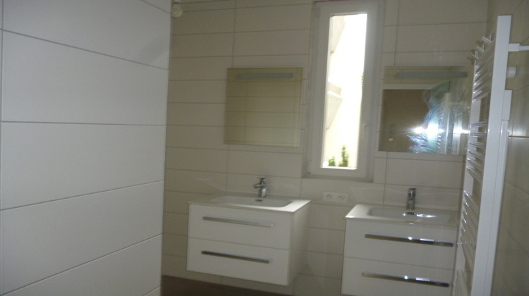 Ma-Cabane - Location Appartement CHAMALIERES, 72 m²