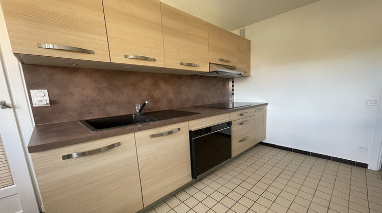 Ma-Cabane - Location Appartement CHAMALIERES, 66 m²