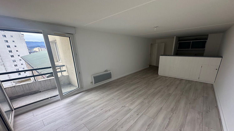 Ma-Cabane - Location Appartement CHAMBERY, 39 m²