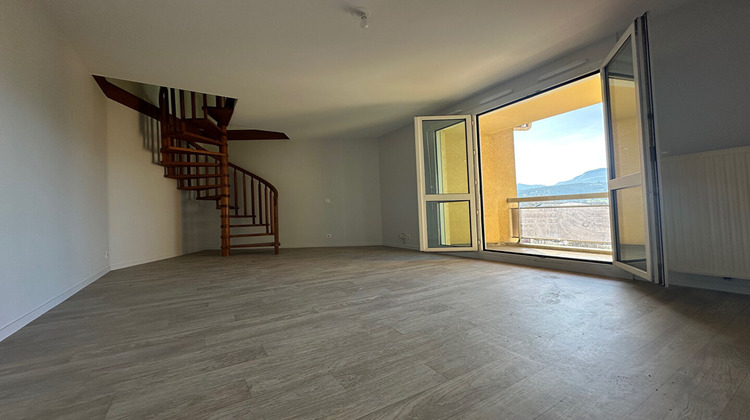 Ma-Cabane - Location Appartement CHAMBERY, 72 m²