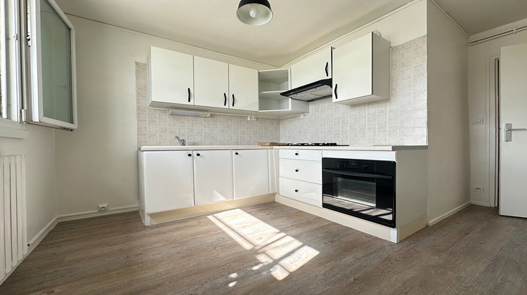 Ma-Cabane - Location Appartement CHAMBERY, 63 m²
