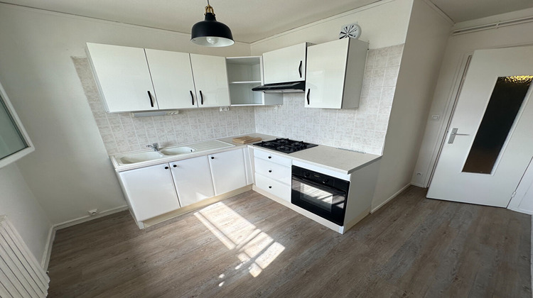 Ma-Cabane - Location Appartement CHAMBERY, 63 m²