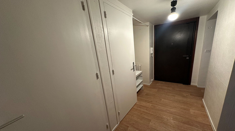 Ma-Cabane - Location Appartement CHAMBERY, 63 m²