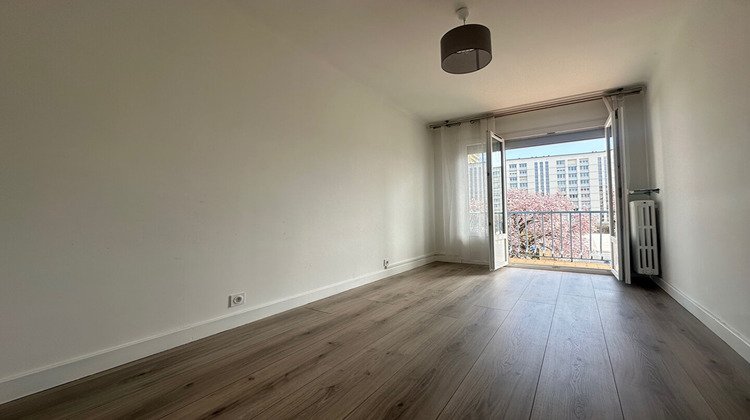 Ma-Cabane - Location Appartement CHAMBERY, 52 m²