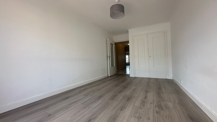 Ma-Cabane - Location Appartement CHAMBERY, 52 m²