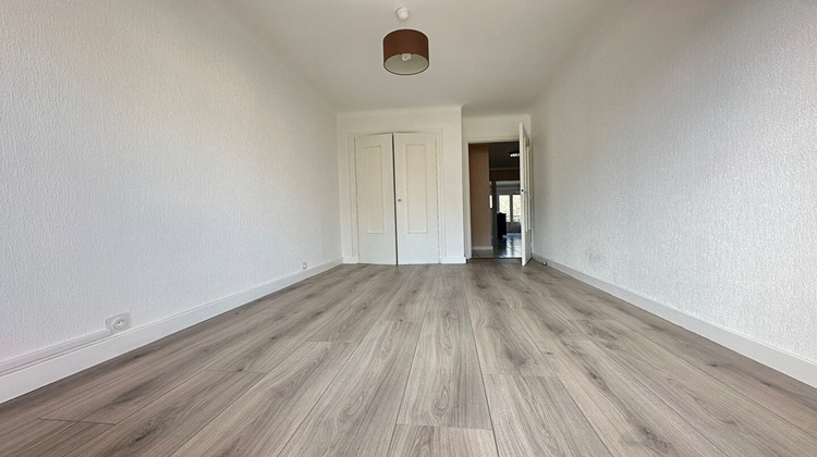 Ma-Cabane - Location Appartement CHAMBERY, 52 m²