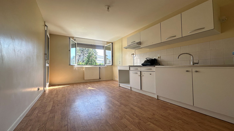 Ma-Cabane - Location Appartement CHAMBERY, 70 m²