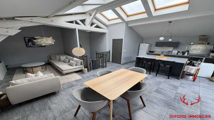 Ma-Cabane - Location Appartement CHAMPAGNE-AU-MONT-D'OR, 100 m²