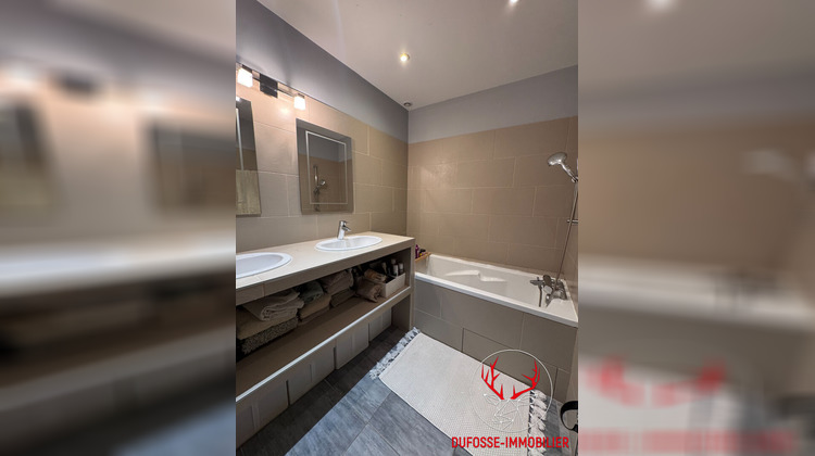 Ma-Cabane - Location Appartement CHAMPAGNE-AU-MONT-D'OR, 100 m²