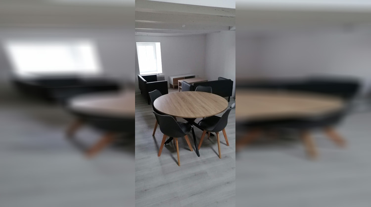 Ma-Cabane - Location Appartement CHAMPDENIERS-SAINT-DENIS, 54 m²