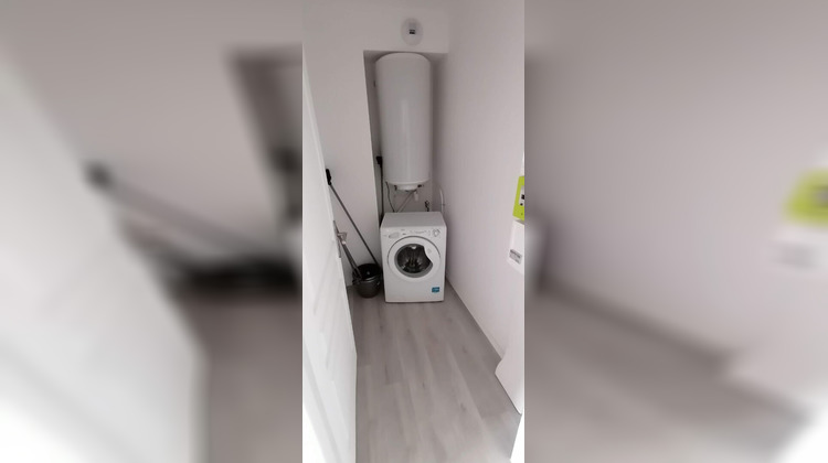 Ma-Cabane - Location Appartement CHAMPDENIERS-SAINT-DENIS, 54 m²