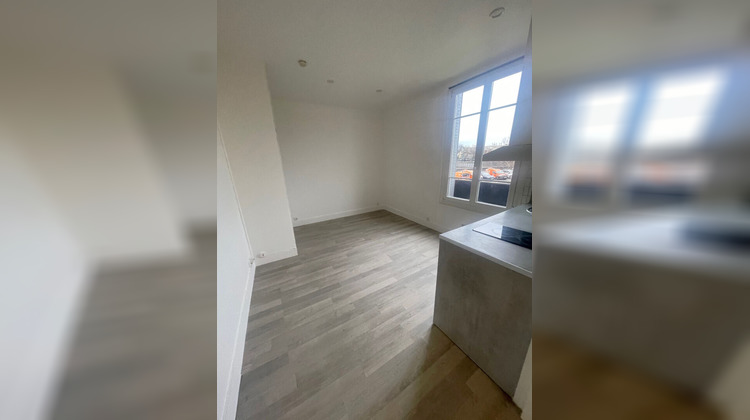 Ma-Cabane - Location Appartement CHAMPIGNY-SUR-MARNE, 17 m²