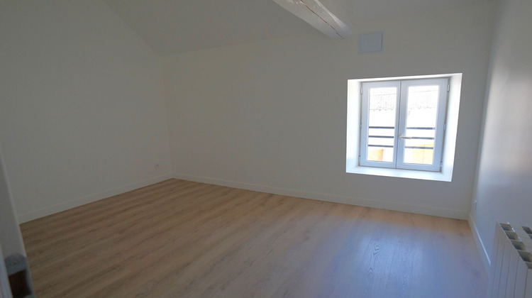 Ma-Cabane - Location Appartement CHAMPLAY, 58 m²