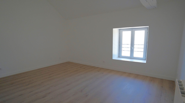 Ma-Cabane - Location Appartement CHAMPLAY, 58 m²