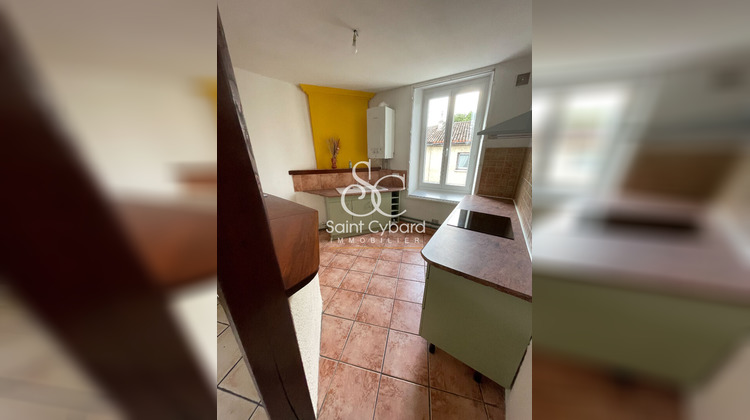 Ma-Cabane - Location Appartement CHAMPNIERS, 75 m²