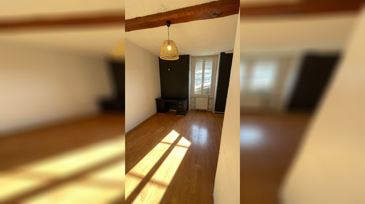 Ma-Cabane - Location Appartement CHAMPNIERS, 75 m²