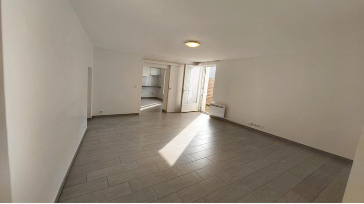 Ma-Cabane - Location Appartement CHAMPS SUR MARNE, 32 m²
