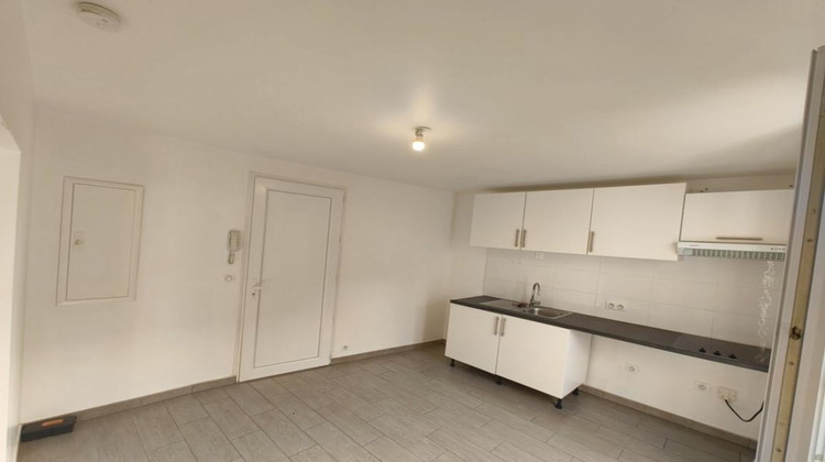 Ma-Cabane - Location Appartement CHAMPS SUR MARNE, 32 m²