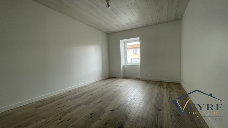 Ma-Cabane - Location Appartement Chanonat, 60 m²