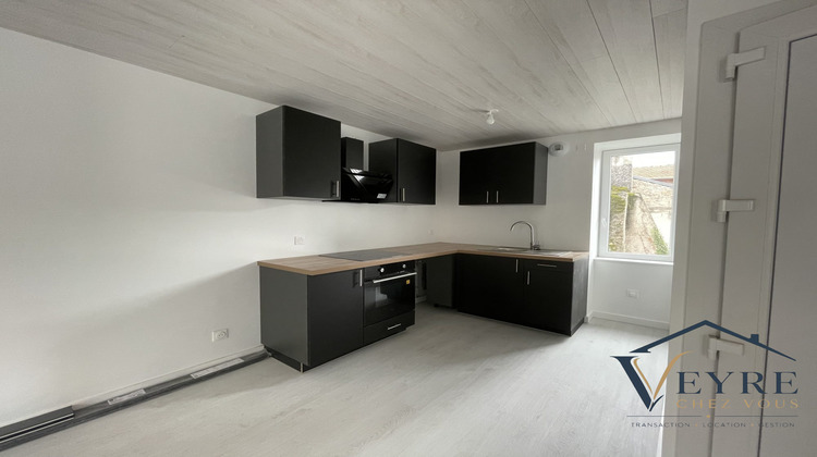 Ma-Cabane - Location Appartement Chanonat, 39 m²