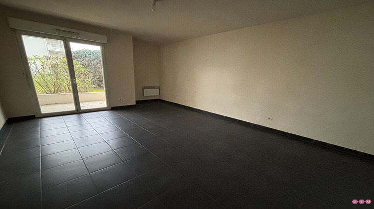Ma-Cabane - Location Appartement CHANTELOUP-LES-VIGNES, 35 m²