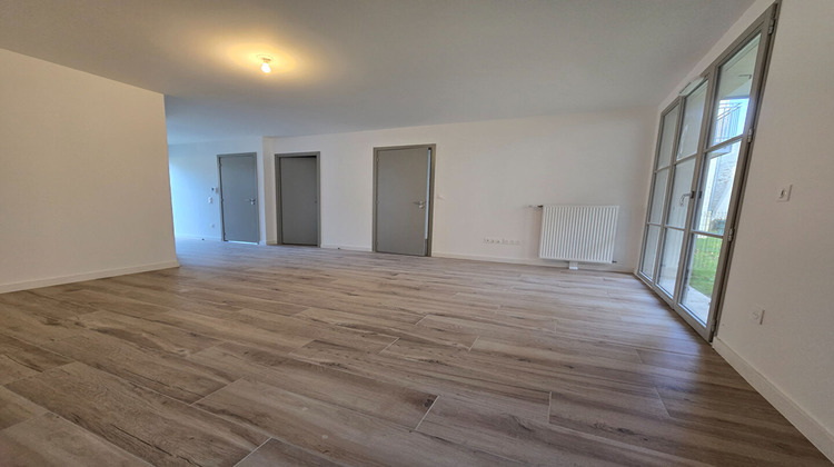 Ma-Cabane - Location Appartement CHANTILLY, 68 m²