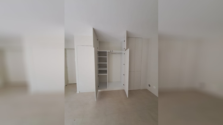 Ma-Cabane - Location Appartement CHARBONNIERES-LES-BAINS, 45 m²