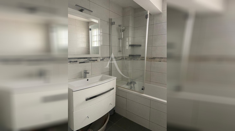 Ma-Cabane - Location Appartement CHARENTON-LE-PONT, 77 m²