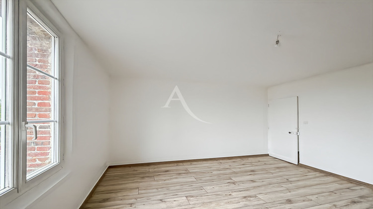 Ma-Cabane - Location Appartement CHARLEVAL, 75 m²