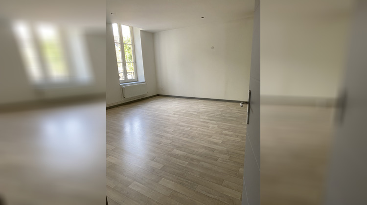 Ma-Cabane - Location Appartement Charleville-Mézières, 101 m²