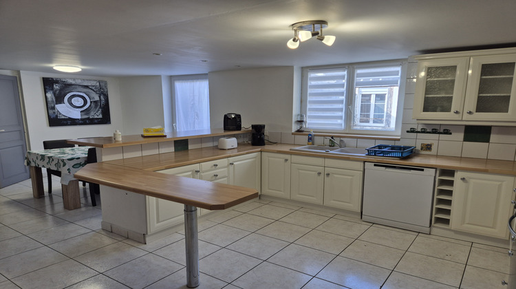 Ma-Cabane - Location Appartement Charleville-Mézières, 125 m²