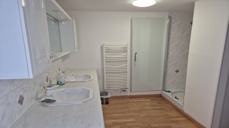 Ma-Cabane - Location Appartement Charleville-Mézières, 125 m²