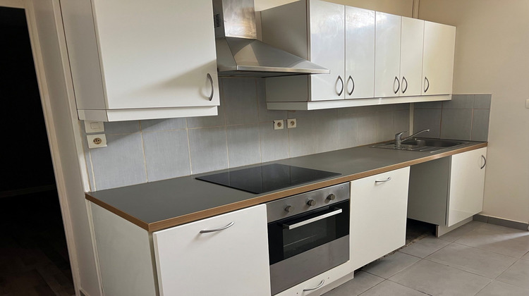 Ma-Cabane - Location Appartement Charmes, 47 m²