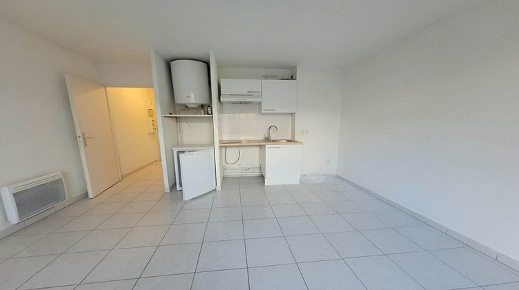 Ma-Cabane - Location Appartement CHARMES, 22 m²