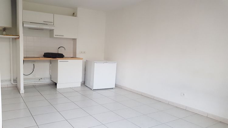 Ma-Cabane - Location Appartement CHARMES, 22 m²