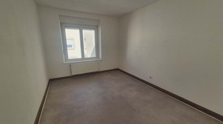 Ma-Cabane - Location Appartement CHARMES, 62 m²