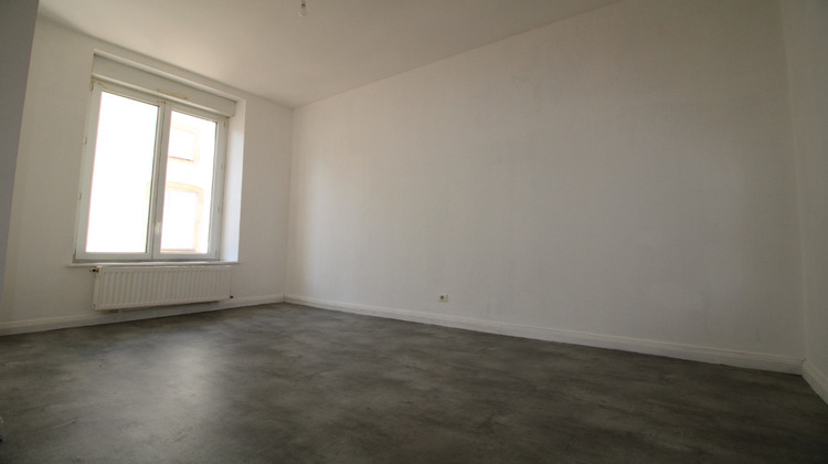 Ma-Cabane - Location Appartement CHARMES, 78 m²