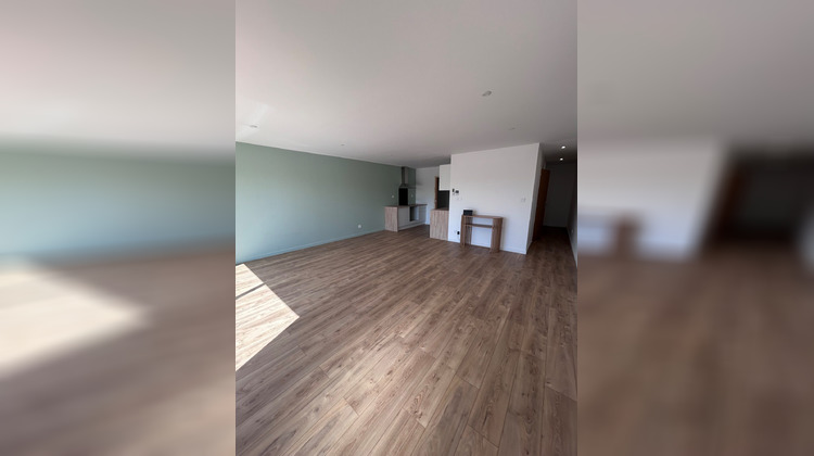 Ma-Cabane - Location Appartement Chasseneuil-du-Poitou, 80 m²