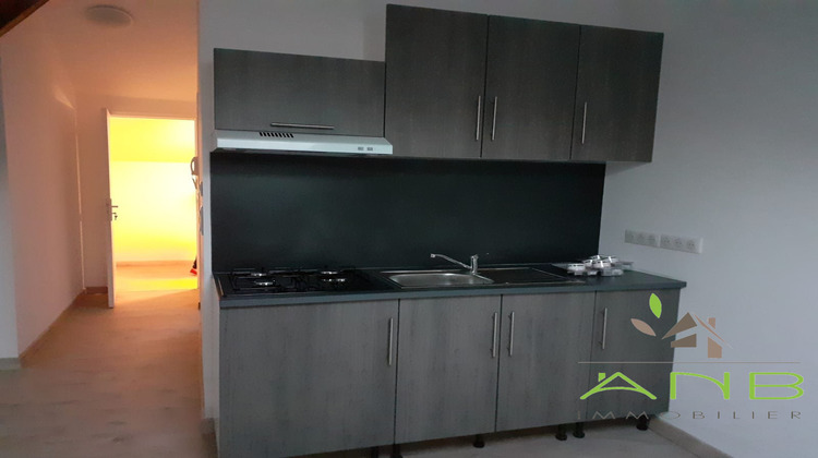 Ma-Cabane - Location Appartement Chasseneuil-sur-Bonnieure, 43 m²