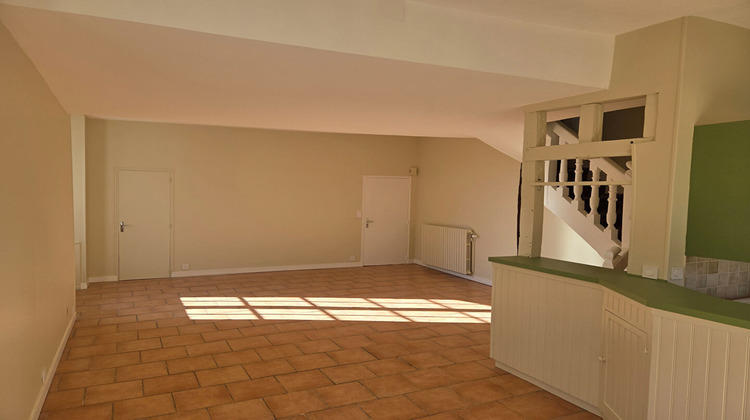 Ma-Cabane - Location Appartement CHATEAU-GONTIER, 90 m²