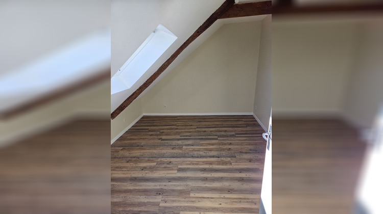 Ma-Cabane - Location Appartement CHATEAU-GONTIER, 90 m²