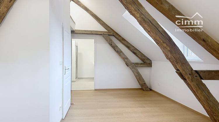 Ma-Cabane - Location Appartement Château-Renard, 57 m²