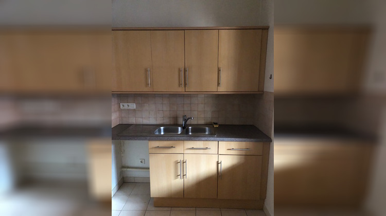 Ma-Cabane - Location Appartement CHATEAUNEUF-EN-THYMERAIS, 76 m²