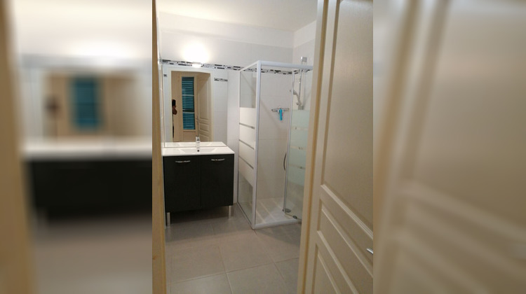 Ma-Cabane - Location Appartement CHATEAUNEUF-LE-ROUGE, 44 m²