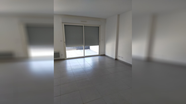 Ma-Cabane - Location Appartement CHATEAUNEUF-LE-ROUGE, 64 m²