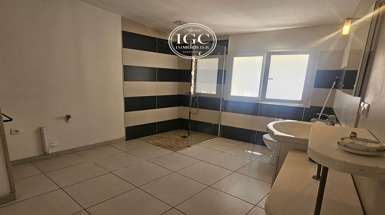 Ma-Cabane - Location Appartement CHATEAUNEUF-LES-MARTIGUES, 27 m²