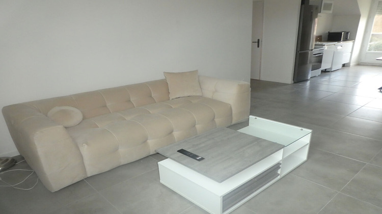 Ma-Cabane - Location Appartement CHATEAUNEUF-SUR-LOIRE, 69 m²