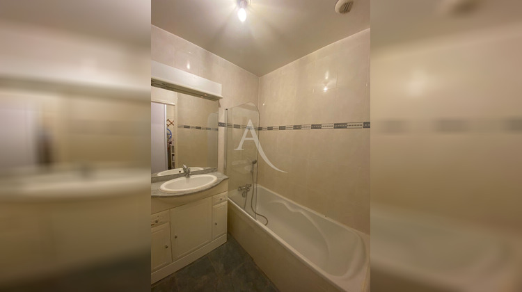 Ma-Cabane - Location Appartement CHATEAUNEUF-SUR-LOIRE, 42 m²