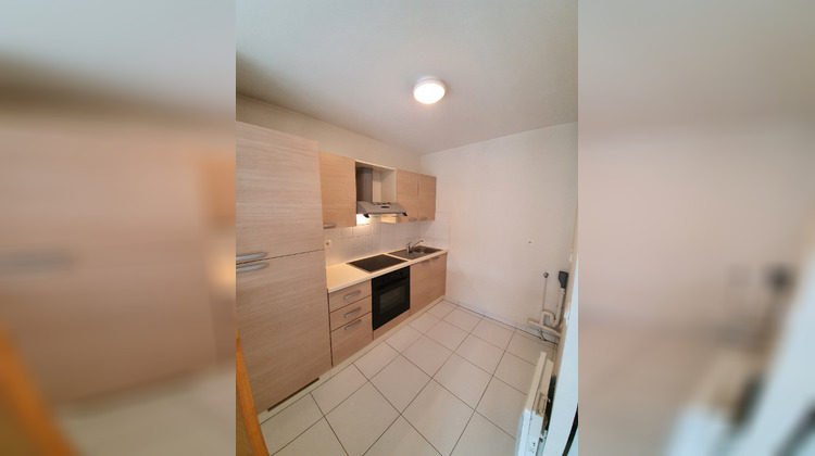 Ma-Cabane - Location Appartement CHATEAUNEUF-SUR-LOIRE, 54 m²